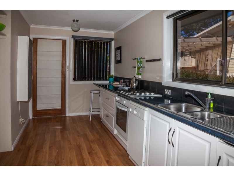 2/6 Flowerpot Crescent, Blackmans Bay TAS 7052