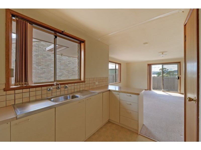 8/73 Main Road, Claremont TAS 7011