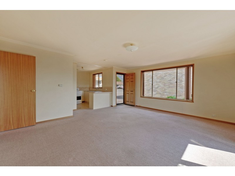 8/73 Main Road, Claremont TAS 7011