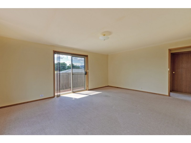 8/73 Main Road, Claremont TAS 7011