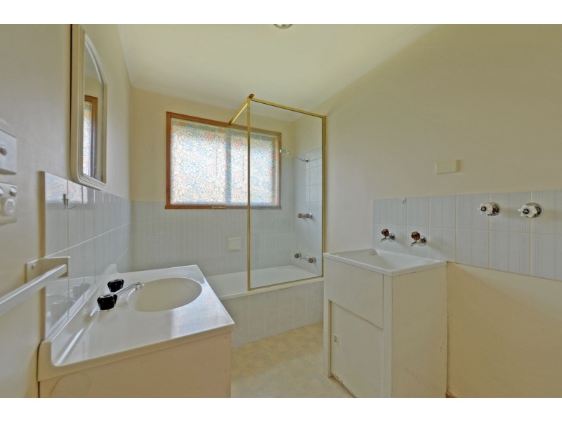 8/73 Main Road, Claremont TAS 7011