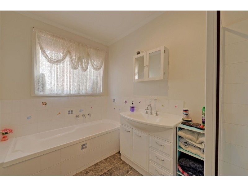6/5 Magnolia Court, Brighton TAS 7030