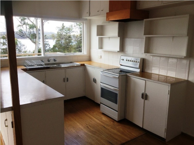 51 Barton Avenue, Triabunna TAS 7190