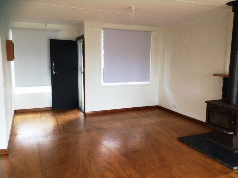 51 Barton Avenue, Triabunna TAS 7190