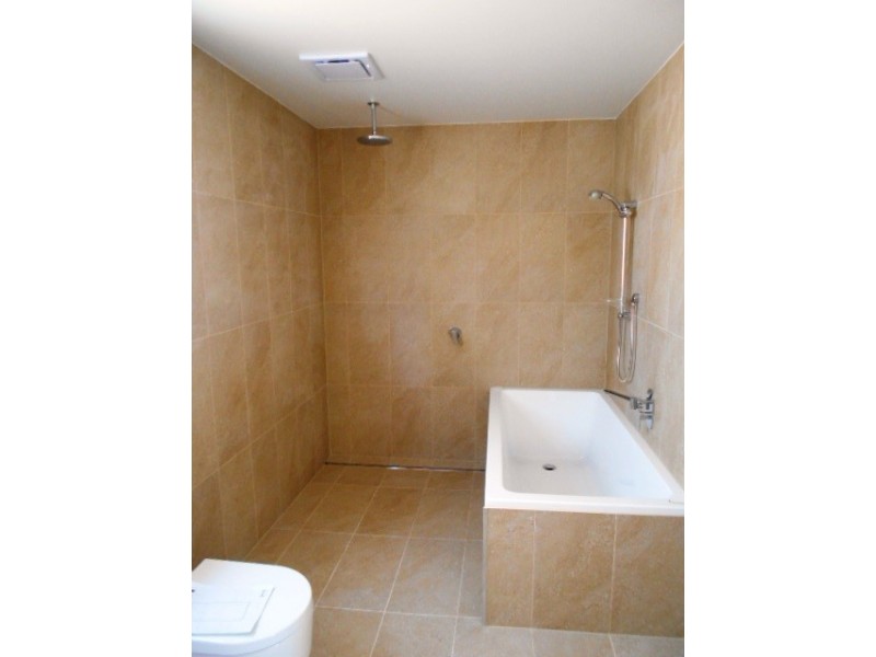 28 a Charles Street, Orford TAS 7190