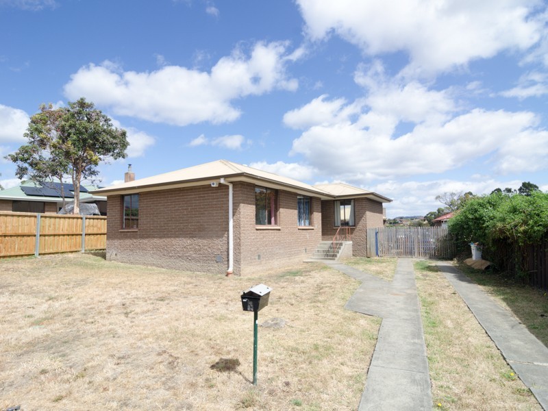 1 Guilford Crescent, Gagebrook TAS 7030