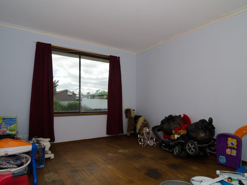 1 Guilford Crescent, Gagebrook TAS 7030
