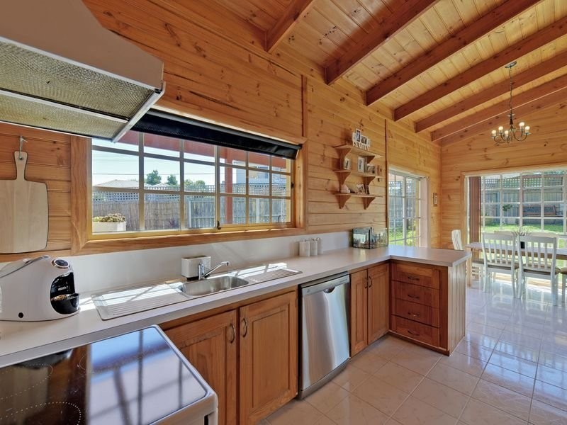 38 Raynors Road, Midway Point TAS 7171
