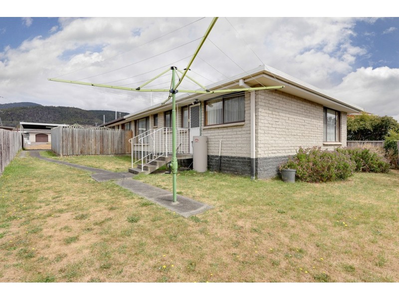 1/2 Sunlea Place, Glenorchy TAS 7010