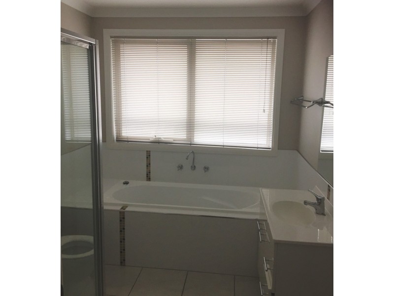 5c Emmaline Court, Rokeby TAS 7019