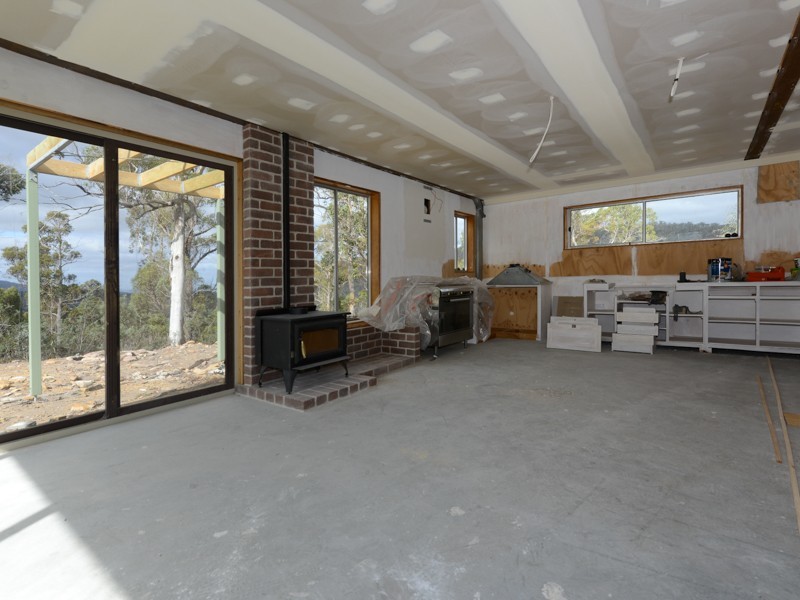 Elderslie TAS 7030