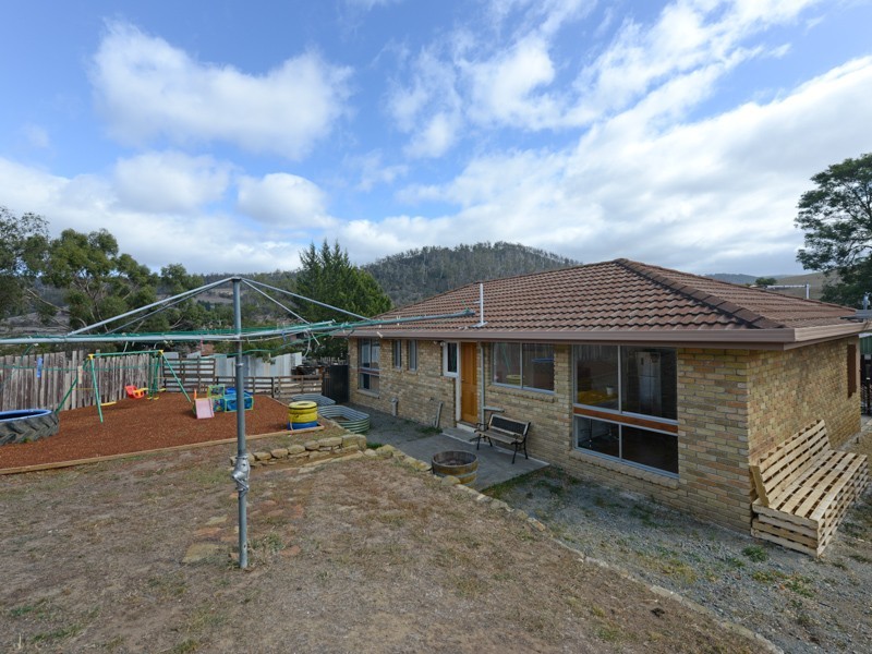 48 Swan Street, Bagdad TAS 7030