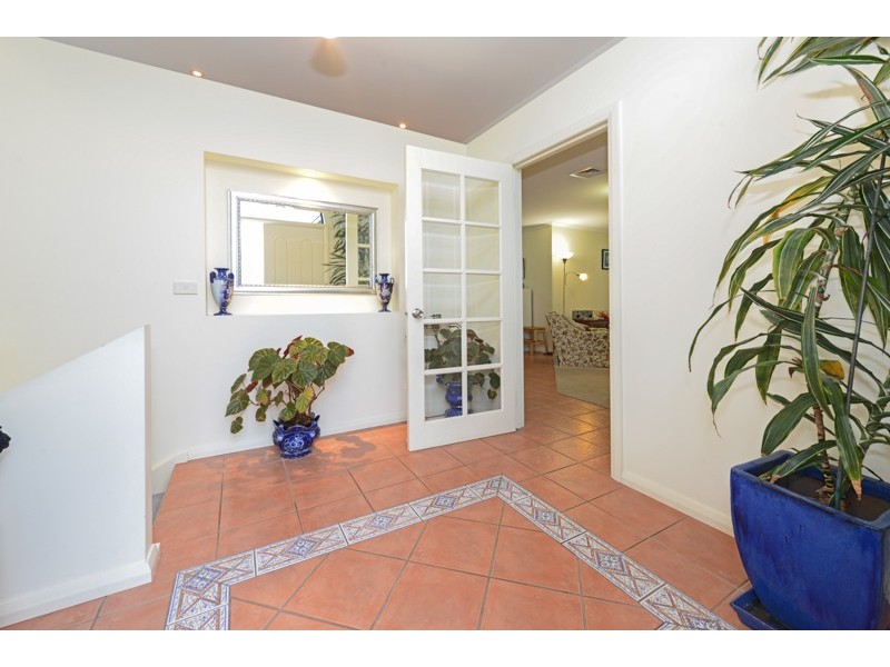 16 Wassell Place, Lindisfarne TAS 7015