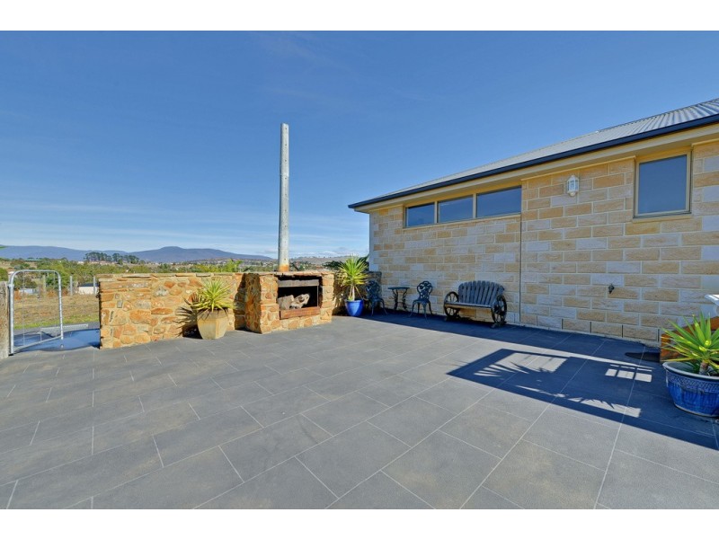13 Blackburn Avenue, Pontville TAS 7030