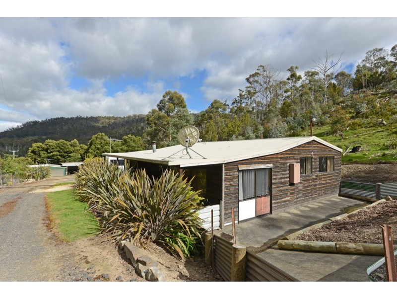 23 Handsome Caves Road, Magra TAS 7140