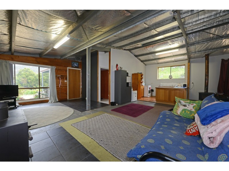23 Handsome Caves Road, Magra TAS 7140