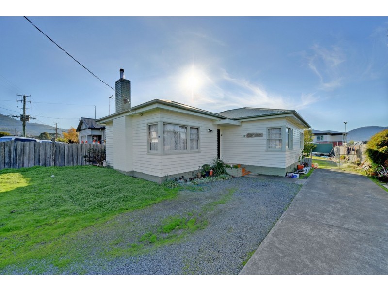 17 Clydesdale Avenue, Glenorchy TAS 7010