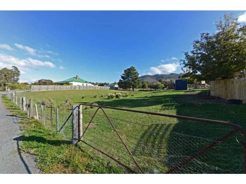 101 Lyell Highway, Granton TAS 7030