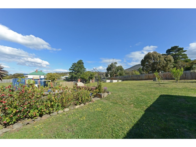 101 Lyell Highway, Granton TAS 7030