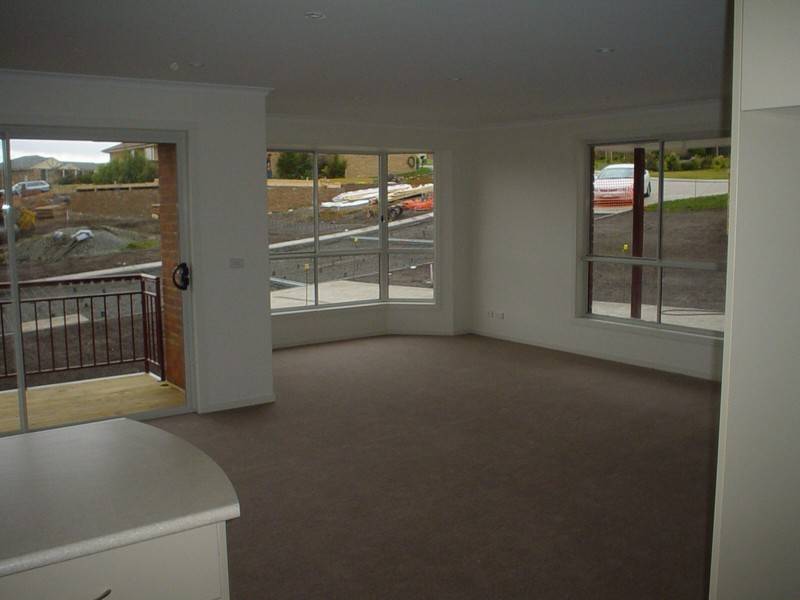 27 Village Drive, Kingston TAS 7050