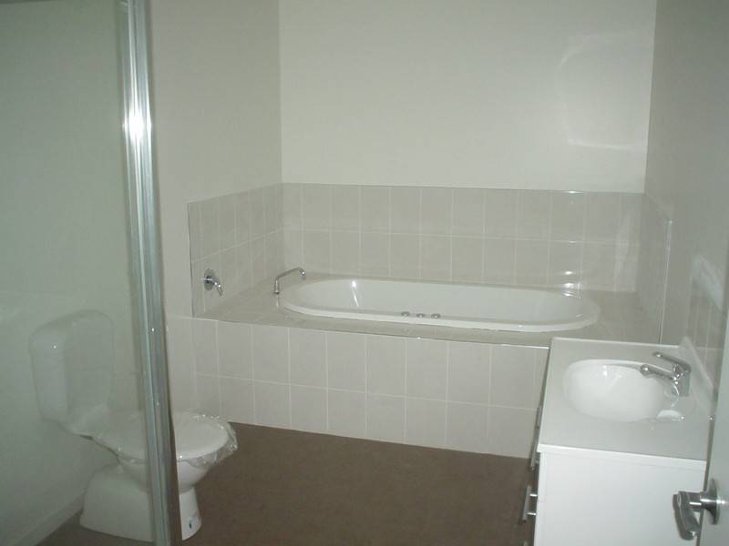 27 Village Drive, Kingston TAS 7050