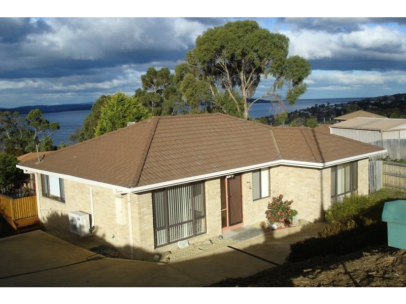 43 Woodlands Drive, Blackmans Bay TAS 7052