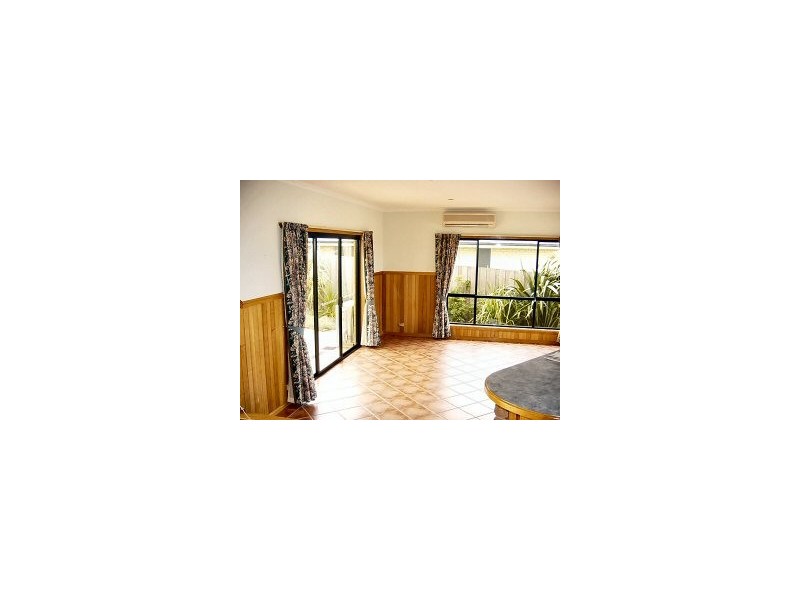 21 Welcome Avenue, Kingston TAS 7050