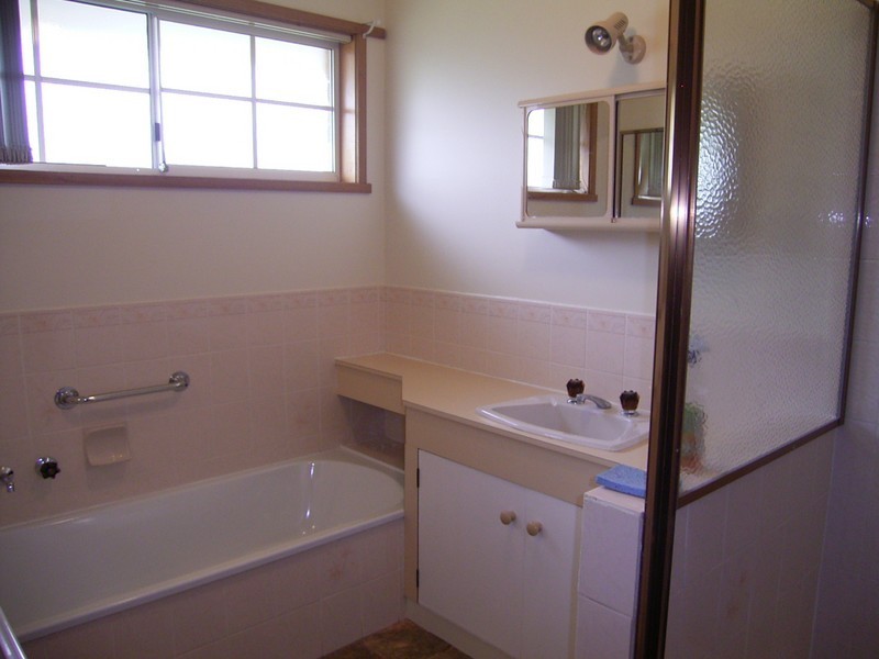 4 Whitewater Crescent, Kingston TAS 7050