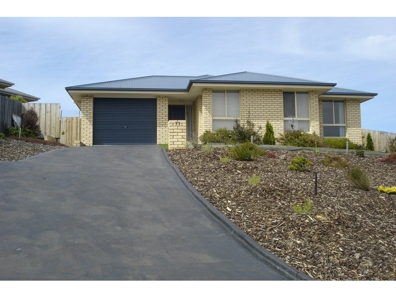 33 Fairview Drive, Kingston TAS 7050