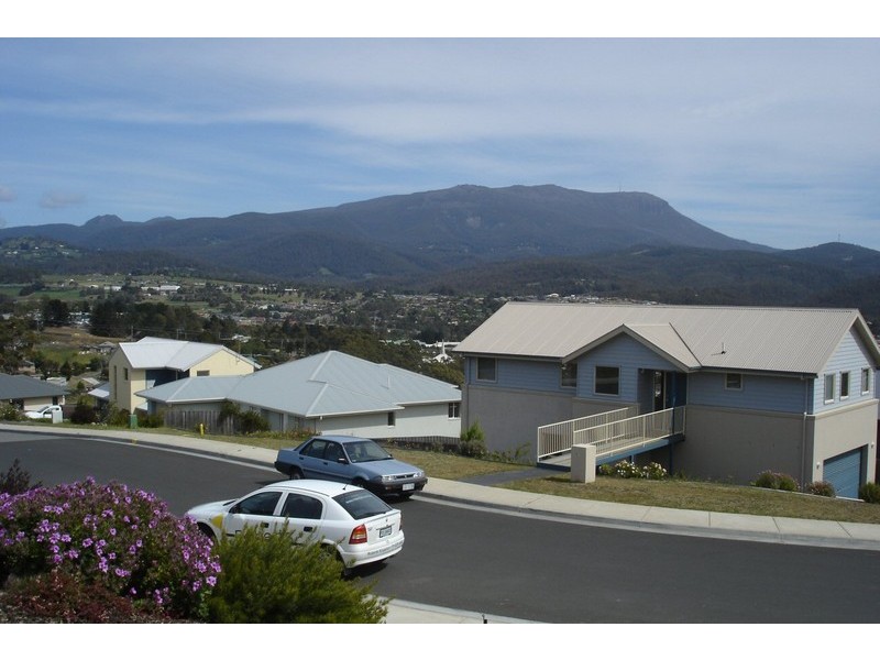 33 Fairview Drive, Kingston TAS 7050