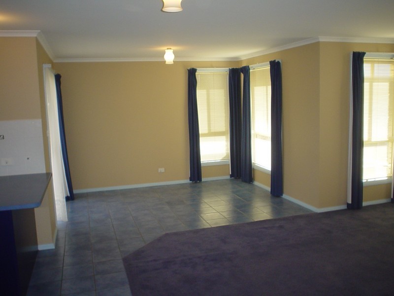 33 Fairview Drive, Kingston TAS 7050