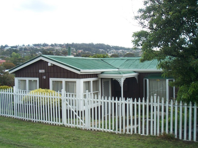 18 View Street, Blackmans Bay TAS 7052