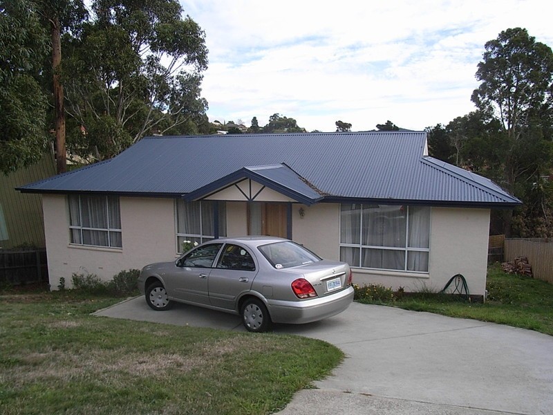 6 Fairview Drive, Kingston TAS 7050