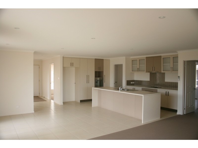 13 Kingfisher Street, Kingston TAS 7050