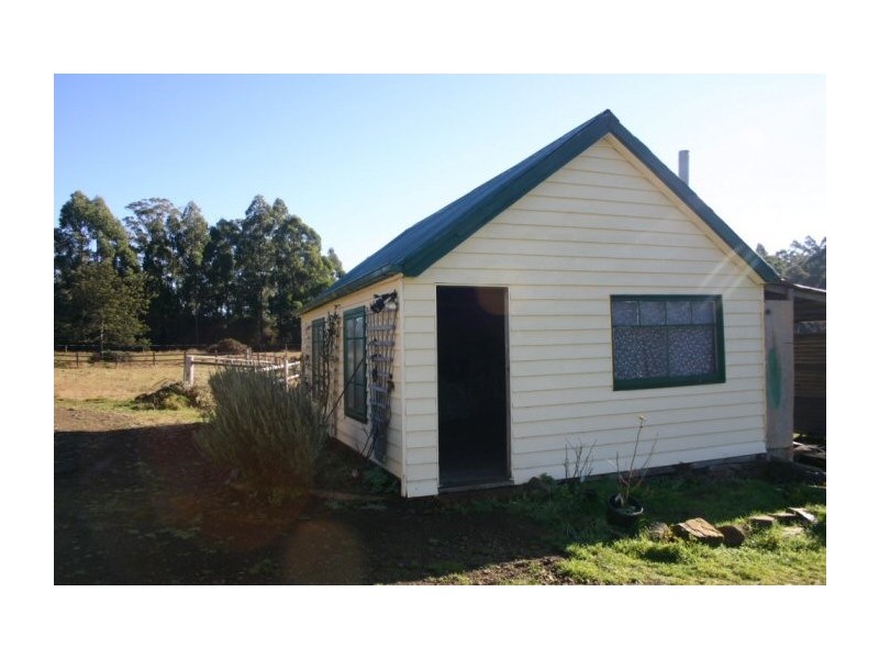 Police Point TAS 7116