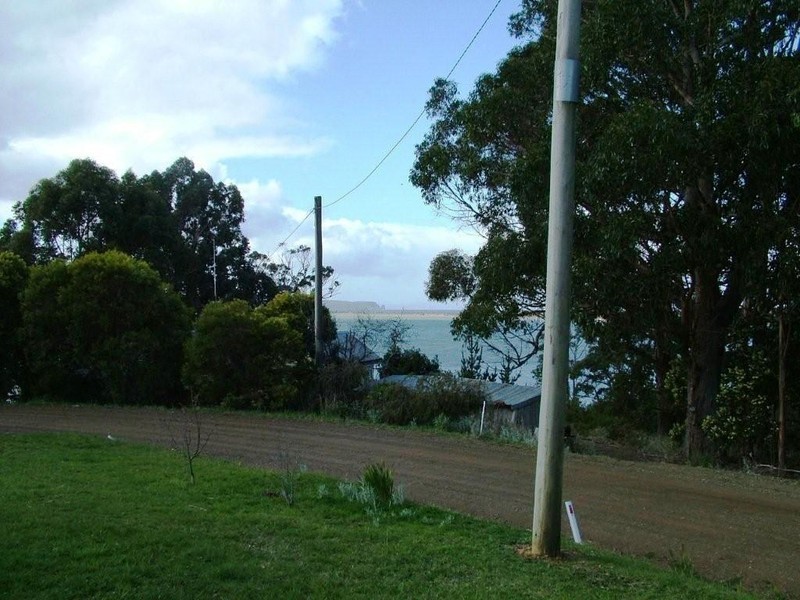 Simpsons Bay TAS 7150