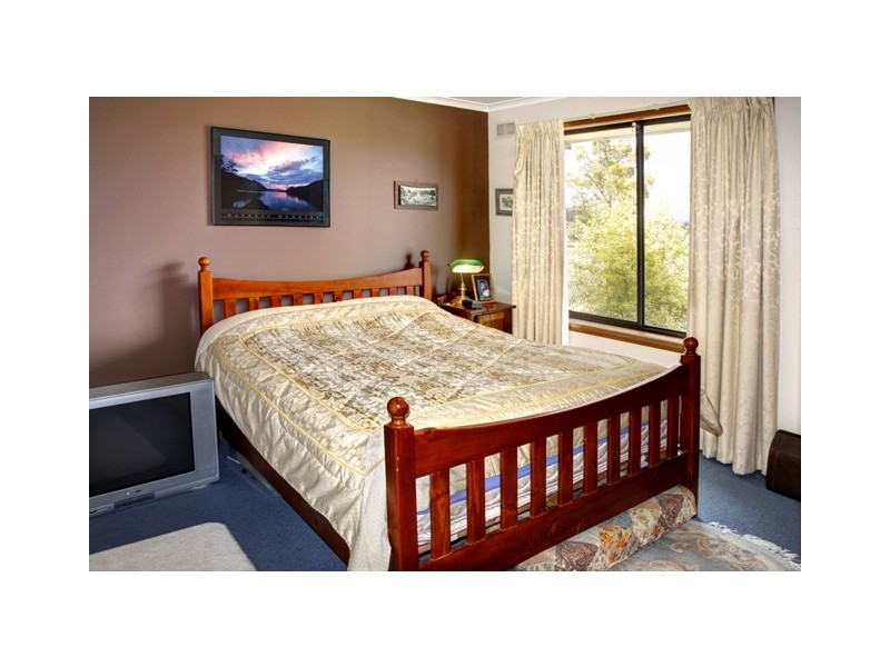 95 Redwood Road, Kingston TAS 7050