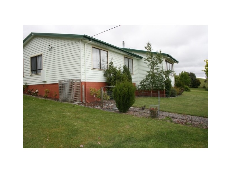 18 Harts Road, Snug TAS 7054