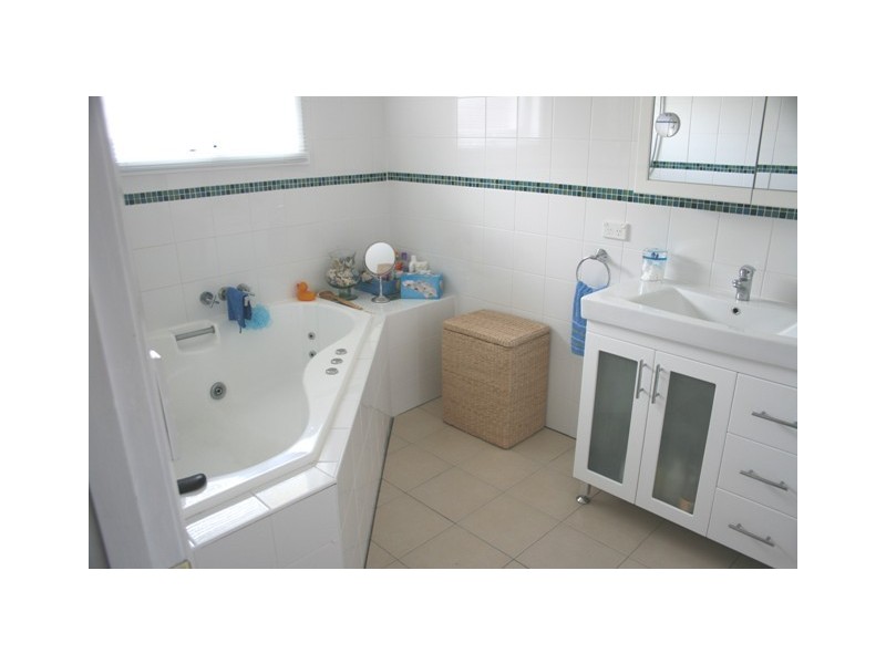 17 Baynton Street, Kingston TAS 7050