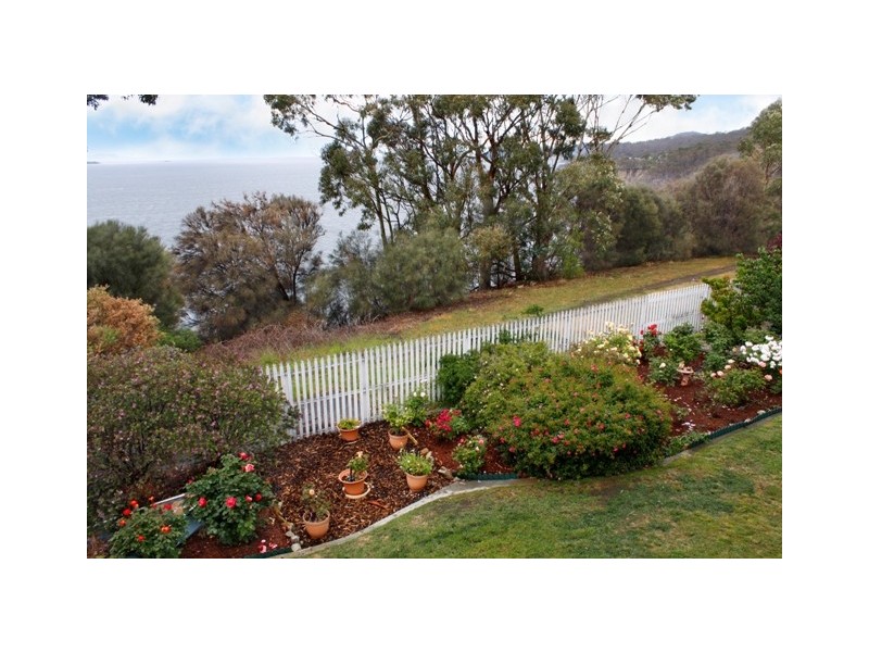 73 Suncoast Drive, Blackmans Bay TAS 7052