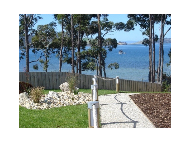2/45 Staff Road, Electrona TAS 7054