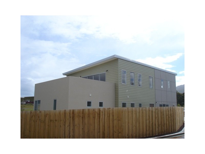 1/45 Staff Road, Electrona TAS 7054