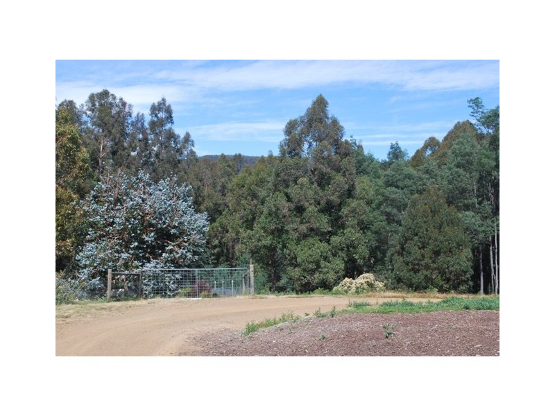 61 McQueens Road, Snug TAS 7054