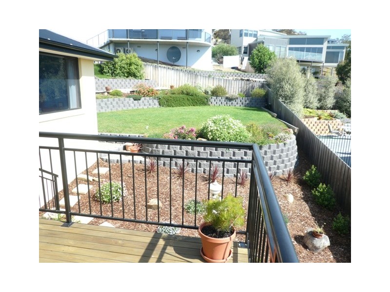 20 Suncoast Drive, Blackmans Bay TAS 7052