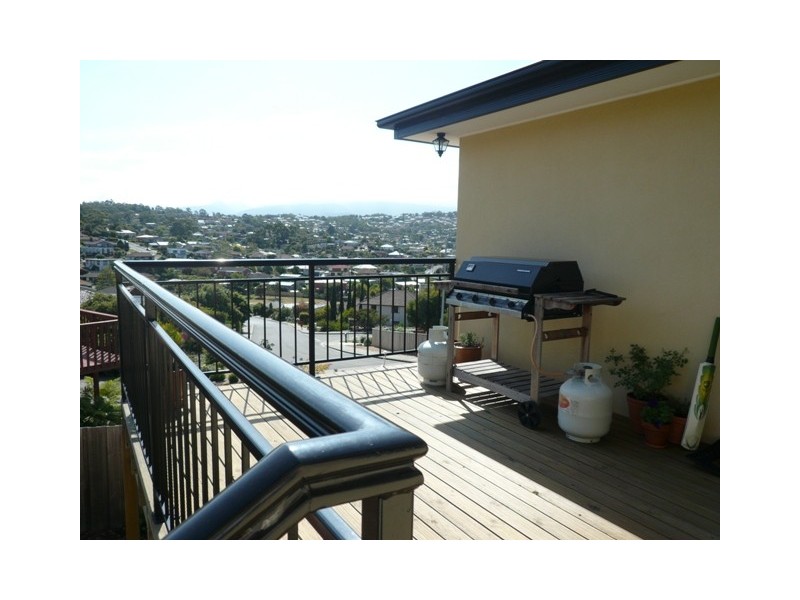 20 Suncoast Drive, Blackmans Bay TAS 7052