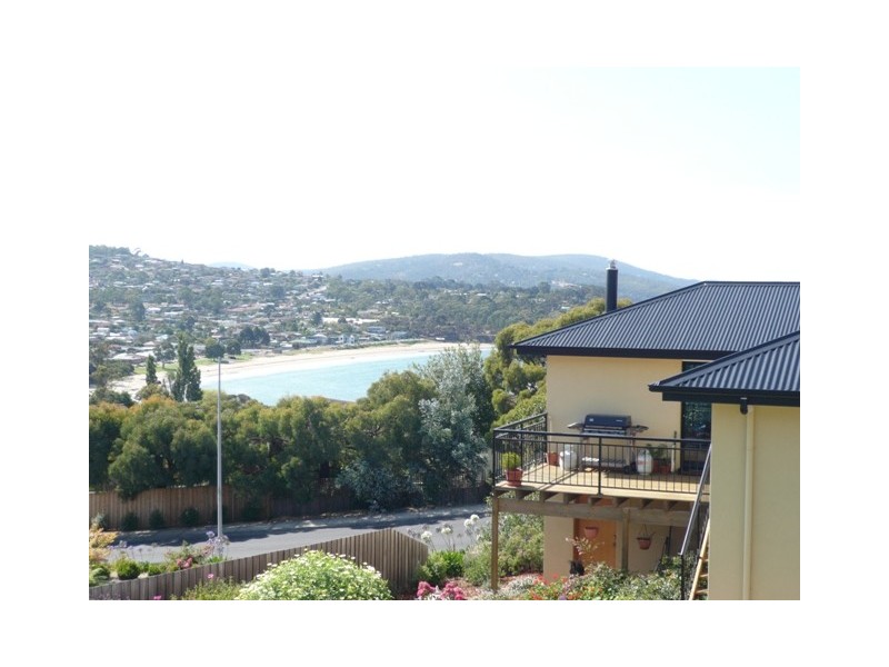 20 Suncoast Drive, Blackmans Bay TAS 7052