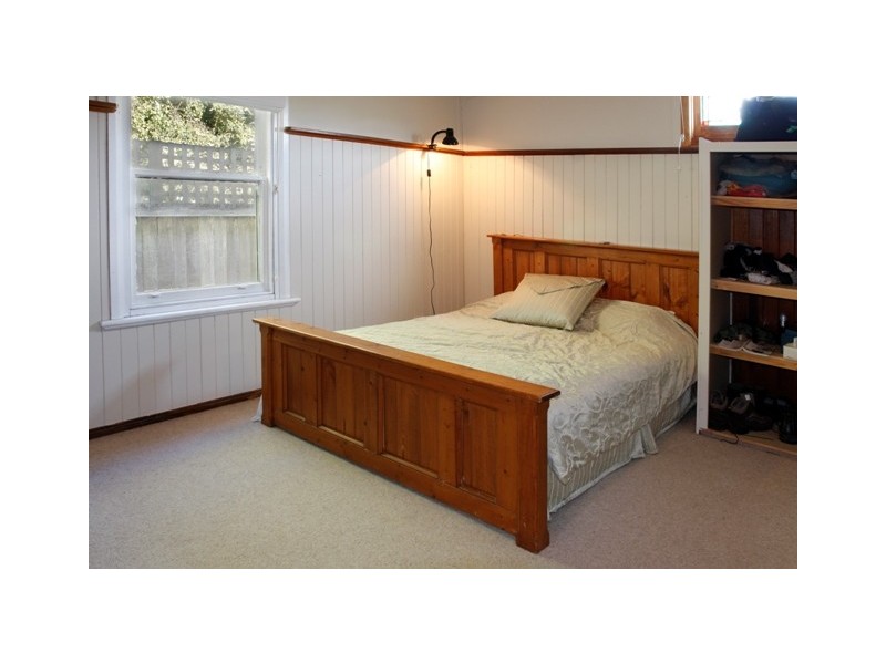 8 Rollins Ave, Kingston Beach TAS 7050