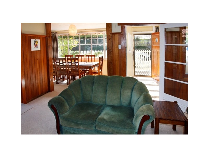 8 Rollins Ave, Kingston Beach TAS 7050