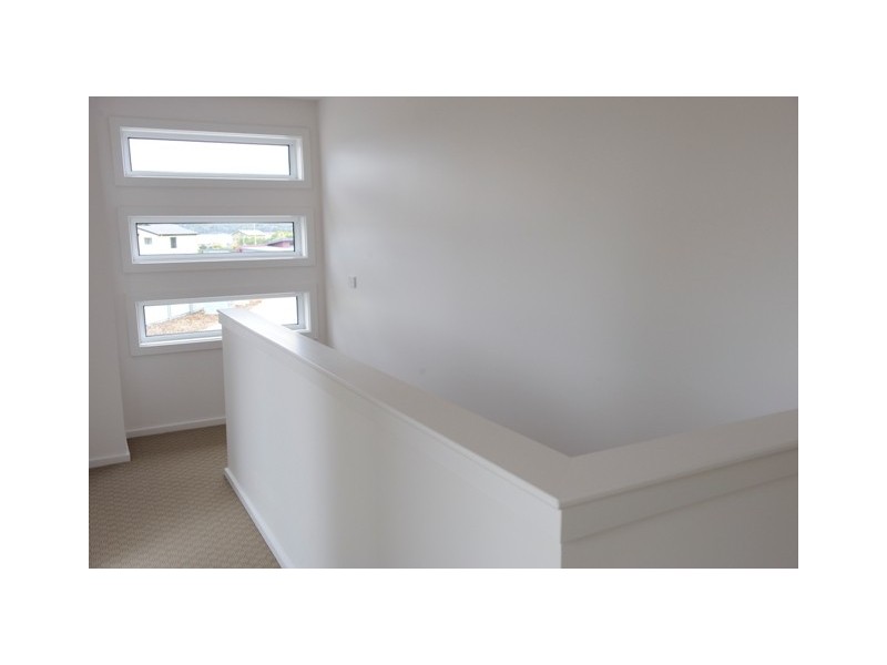 Unit 1 / 30-32 Staff Road, Electrona TAS 7054