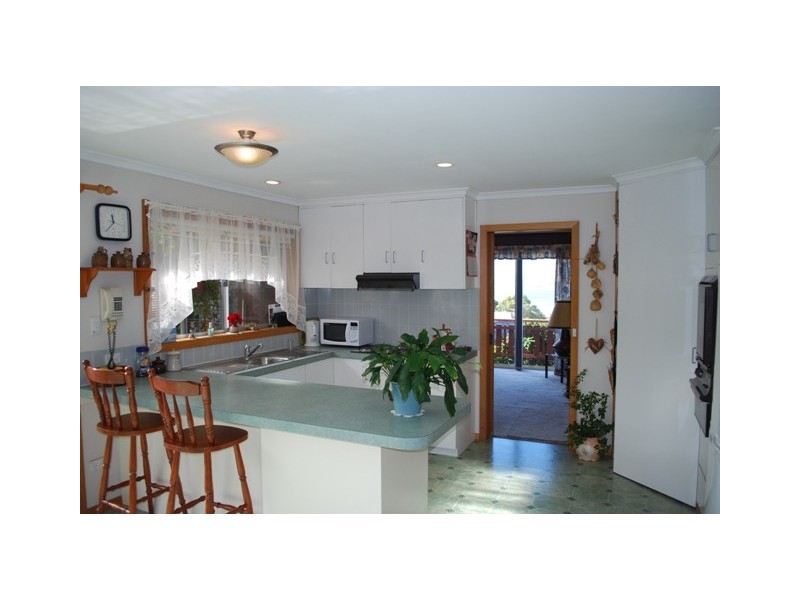 45 Calder Crescent, Blackmans Bay TAS 7052